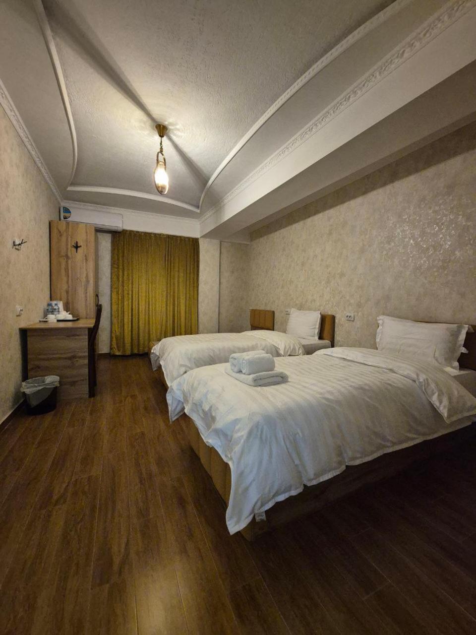 Samarkand Imron Hotel Exterior photo