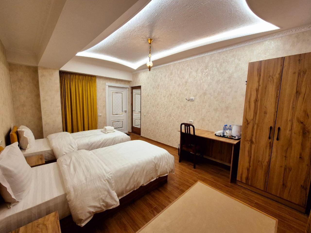 Samarkand Imron Hotel Exterior photo