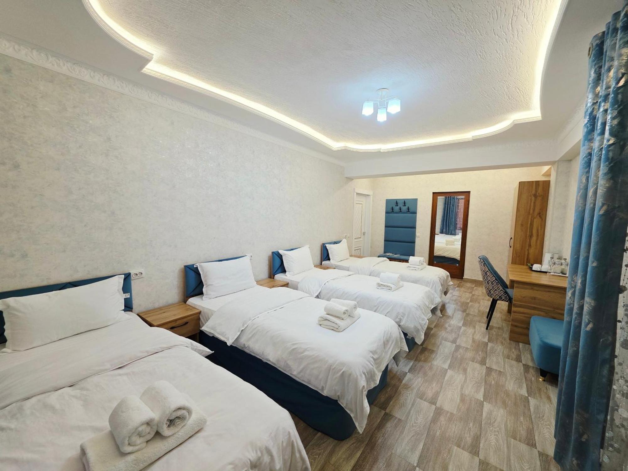 Samarkand Imron Hotel Exterior photo